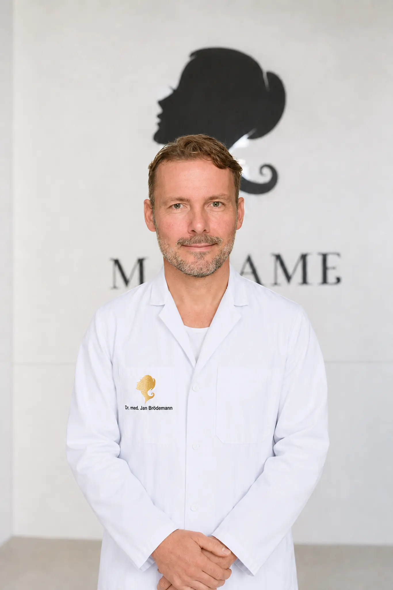 Dr. med. Jan Brödemann – Facharzt im Madame Beauty Institut Thun